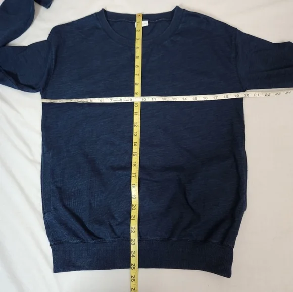 Celtic & Co blue crewneck sweatshirt garment dyed pockets S - Picture 9 of 11